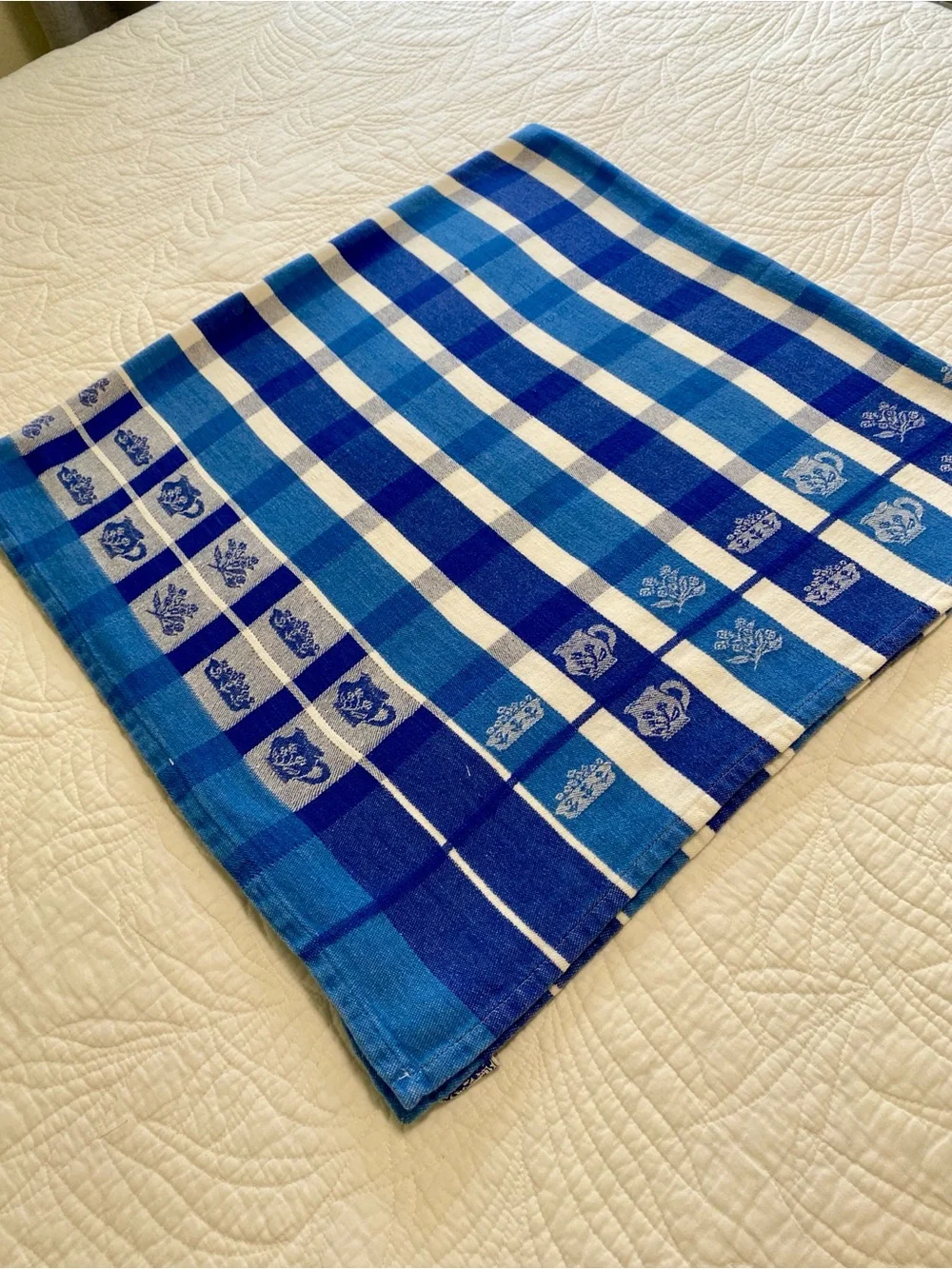 Vintage April Cornell Blue Teapot Tablecloth 46x46